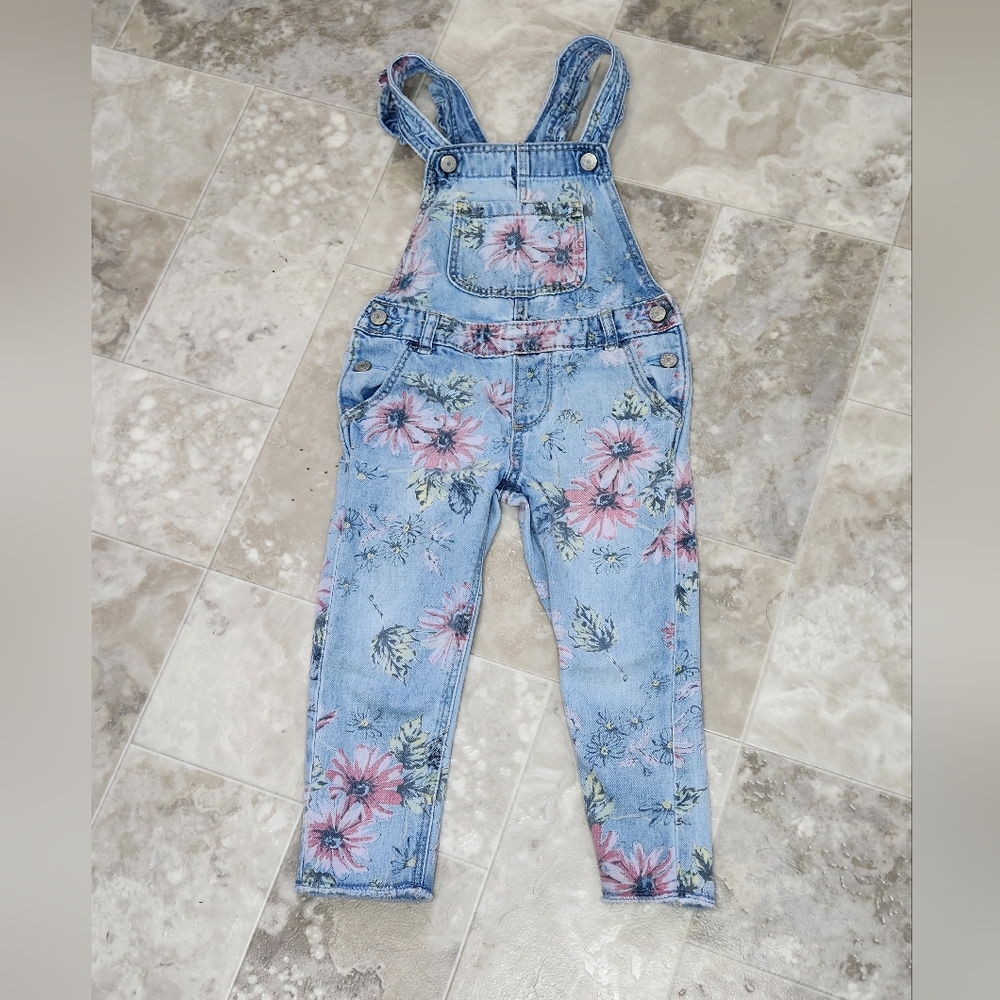 Floral pink and blue denim overalls GAP 4T